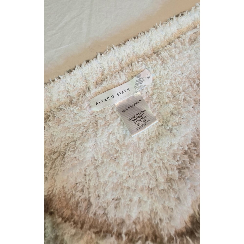 Altar'd State Fuzzy Crop Top Sweater Size Large - Picture 3 of 3